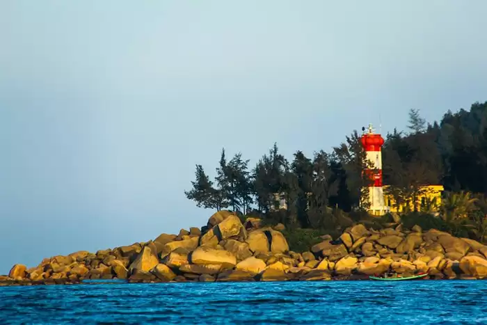 Biển Thiên Cầm – Khám phá vẻ đẹp hoang sơ của Hà Tĩnh